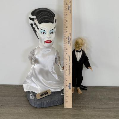 LOT 316B: Gemmy Universal Studios Monsters Animated Bride of Frankenstein & 1990s Crypt Keeper Action Figure