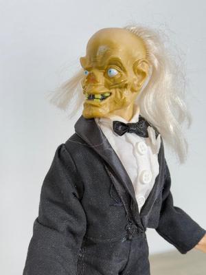 LOT 316B: Gemmy Universal Studios Monsters Animated Bride of Frankenstein & 1990s Crypt Keeper Action Figure