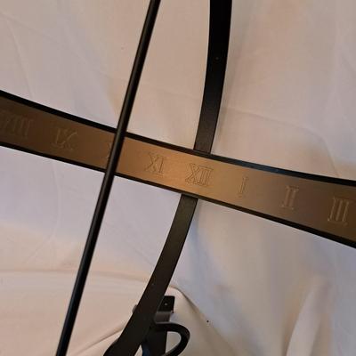 Black Metal Garden Sundial (BD-SD)