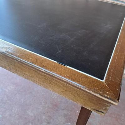 Vintage Wood & Naugahyde Card Table (BD-SD)