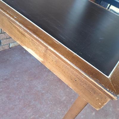 Vintage Wood & Naugahyde Card Table (BD-SD)