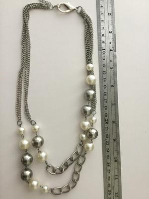 Silver tone 2 layer fashion necklace