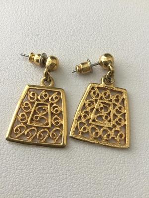 Beautiful gold tone fashion earrings
