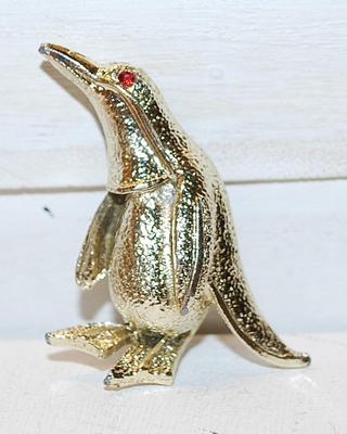 Vintage 1960's RUBY RED-EYED PENGUIN BROOCH (2" x 1¼") & Gold Tone Base