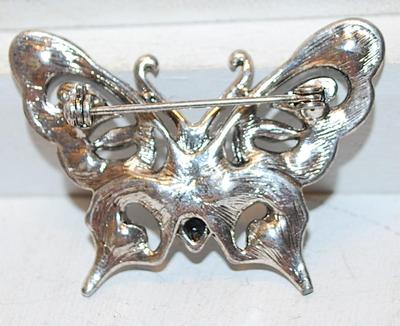 VINTAGE DEEP BLUE & AQUAMAINE Stones BUTTERFLY Brooch (1¾" x 1¼") on a Silver Tone Base