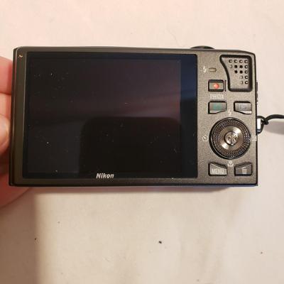 Nikon Coolpix Digital Camera &Accessories (B3-KD)