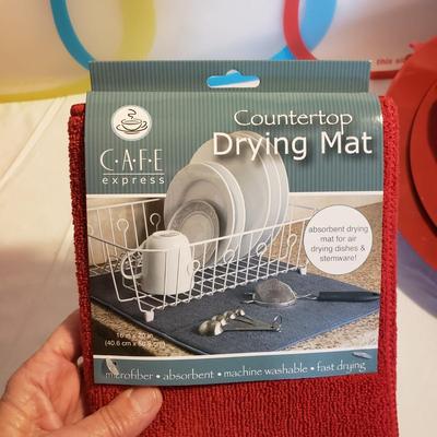 Red Kitchen/Sink Accessories (B3-KD)