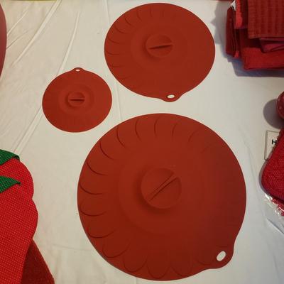 Red Kitchen/Sink Accessories (B3-KD)