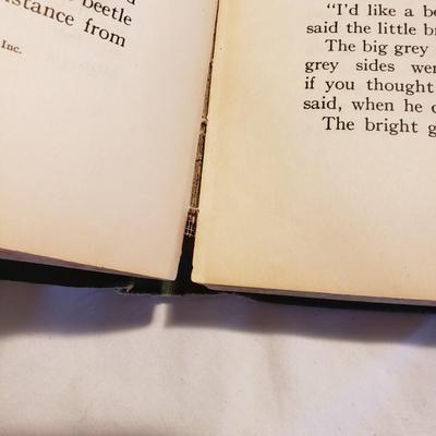 Antique Books and More (B3-KD)
