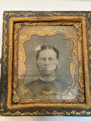 Small Vintage photo & frame