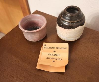 Lot #107 Lot of 2 pieces Suzanne Ormond Stoneware - Louisiana Art Pottery - Newcomb College