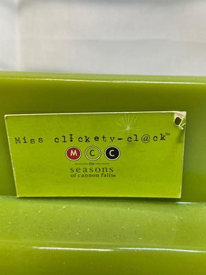 Groovy Jewelry Holder