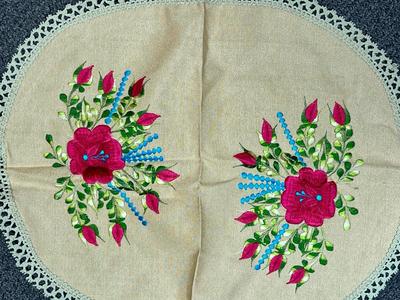 3 pc set of embroidered table linen roses