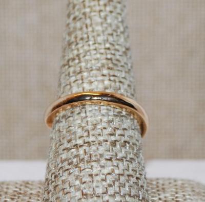 Size 8½ Red Eyed Wrap-Around Snake Ring on a Gold Tone Band (3.6g)