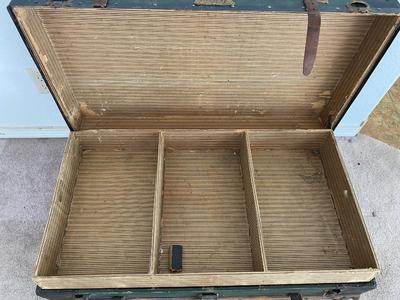 ANTIQUE TRUNK