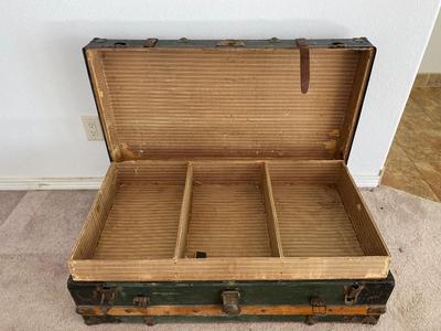 ANTIQUE TRUNK