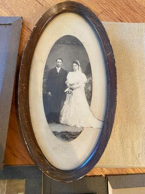 ANTIQUE PHOTOS