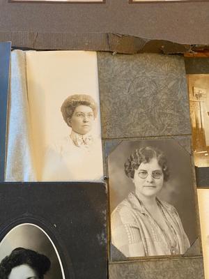ANTIQUE PHOTOS