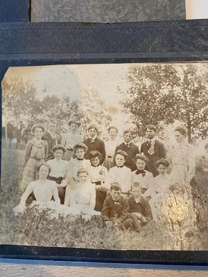 ANTIQUE PHOTOS