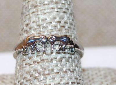 Size 9¾ Marked .925 Fun Double Elephant Ring on a Silver Band (2.2g)