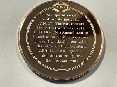 1967 YEAR OF RACIAL VIOLENCE AND RIOTS FRANKLIN MINT PROOF BRONZE MEDAL (MEDAL #116). FREE DOMESTIC SHIPPING