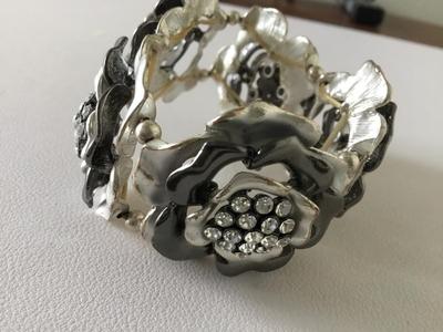 Silver tone floral stretchy bracelet