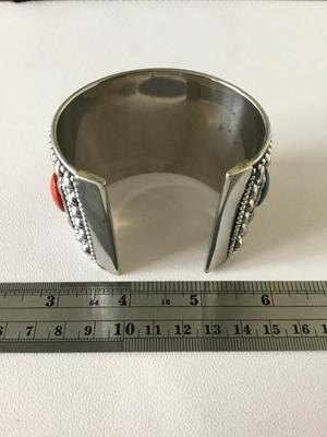 Fashion cuff bracelet