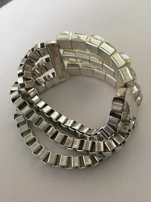 Fashion costume stretchy bracelet
