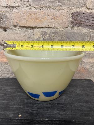 Tulip bowls and berry bowl set