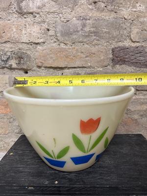 Tulip bowls and berry bowl set