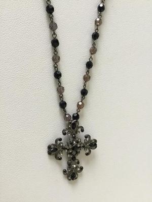 Vclm marked cross beaded statement necklace