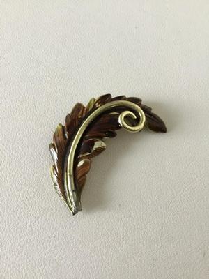 Cora marked leaf brooch