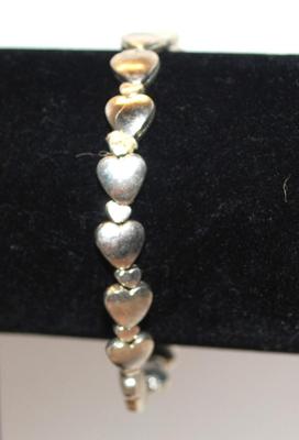 Expandable Silver Tone Hearts Bracelet 6"