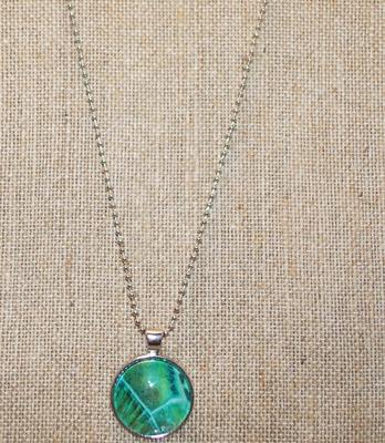 "Waterfalls" Enamel Styled PENDANT on a Silver Tone Necklace Chain 19" L
