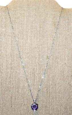 Deep Purple Round Stone on a Heart Setting PENDANT (¾" x ½") with a Silver Tone Necklace Chain 18" L