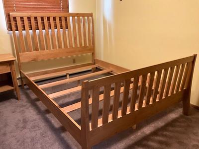 Pine Mission Style Bed Queen size