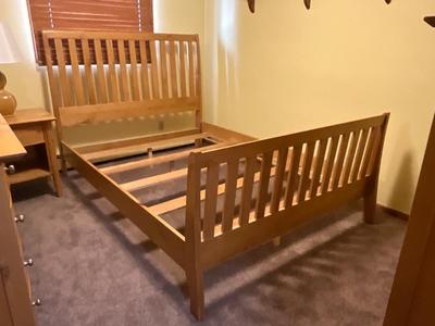 Pine Mission Style Bed Queen size