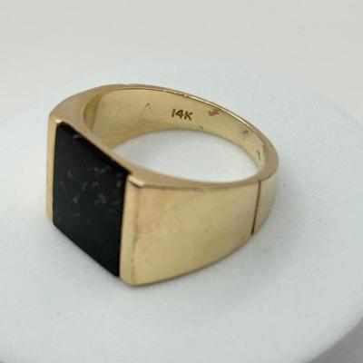 LOT 81J: 14k Black Onyx Gold Statement Ring Size 9.5 (12.8gtw)