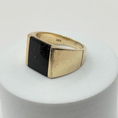 LOT 81J: 14k Black Onyx Gold Statement Ring Size 9.5 (12.8gtw)