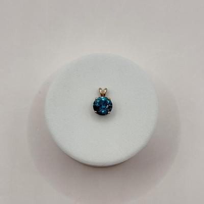 LOT 82J: 14k White Gold Teal Blue Topaz Pendant (1.2gtw)