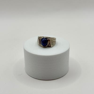 LOT 87J: 14k White Gold Ring w/ Blue Stone Size 5 (6.8g)