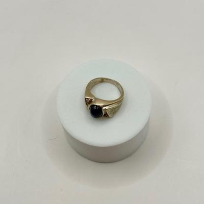 LOT 87J: 14k White Gold Ring w/ Blue Stone Size 5 (6.8g)