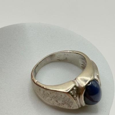 LOT 87J: 14k White Gold Ring w/ Blue Stone Size 5 (6.8g)