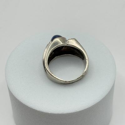 LOT 87J: 14k White Gold Ring w/ Blue Stone Size 5 (6.8g)