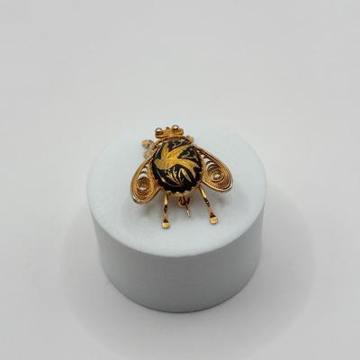 LOT 88J: Vintage Damascene Fly Bug Goldtone Filigree Brooch