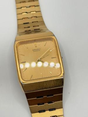 LOT 90J: Men's Watches - Hamilton, Time, Seiko & Omega