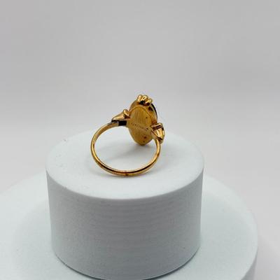 LOT 91J: Stretch Beaded Cuff Bracelet, Rhinestone Sweater Clip, Rings (Sz 5.5, 9, 11.5), Pins & Brooches