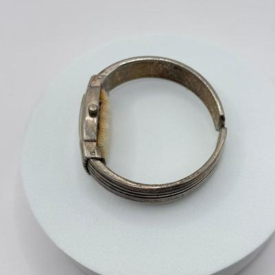 LOT 94J: Ladies' Watches - 24" Harvester Clock Necklace, Sonic, JM Jacmor & Collezio