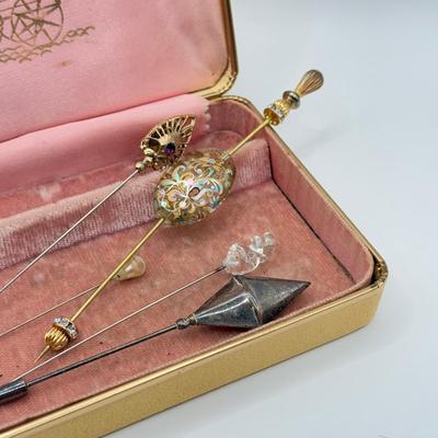 LOT 95J: Vintage Gold Plated Stick Pins & More w/ Vintage Jewelry Case