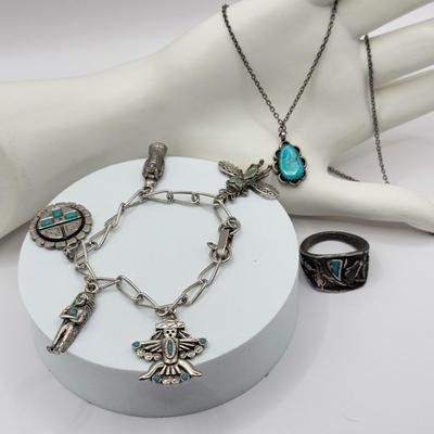 LOT 100J: Turquoise Cat Ring Size 13, Pendant w/ 18" Necklace & 6.5" Native American Style Charm Bracelet